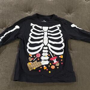 The children’s place Halloween skeleton shirt size 4T